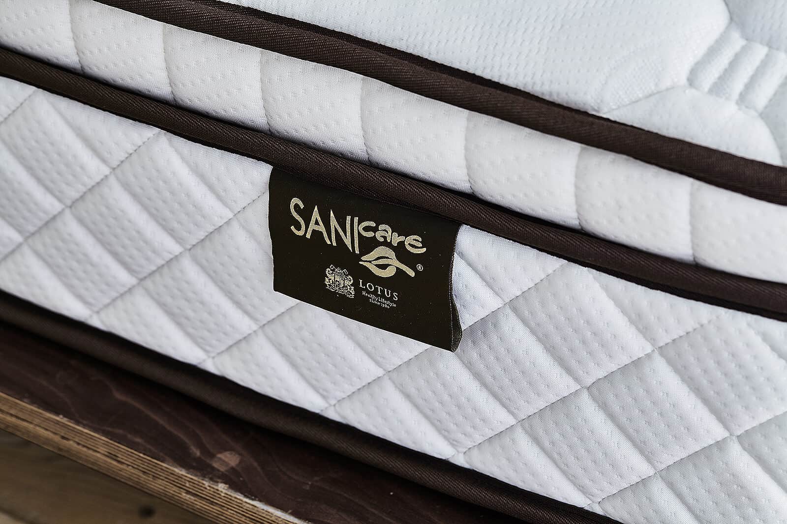 Mattress(King) Brand:Lotus