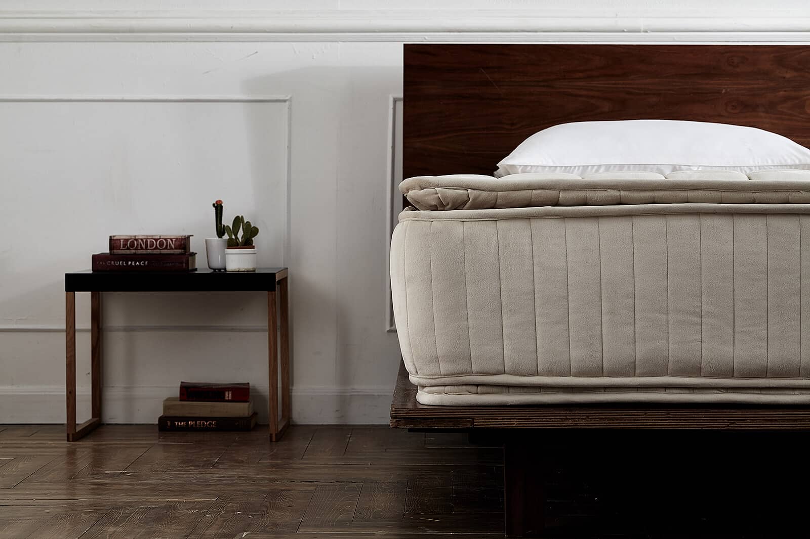 Mattress(King) Brand:Lotus