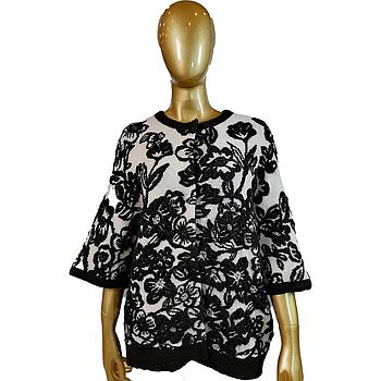 GG Fedora KNT Cape Sleeve (46)